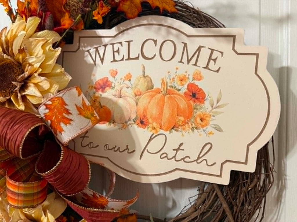 Welcome Sign Detail